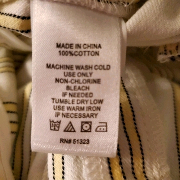 Woman’s dress shorts, size 10 - Picture 6 of 12